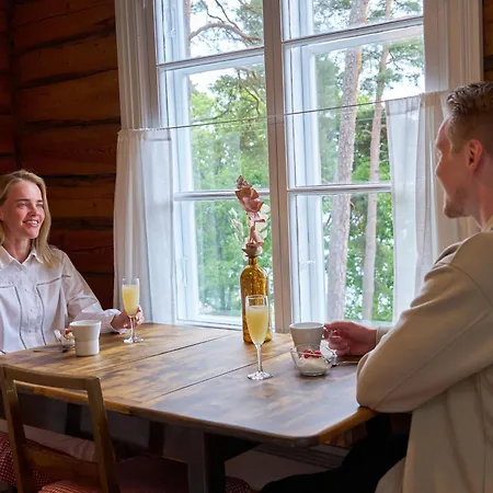 Wolax מלון קארינה